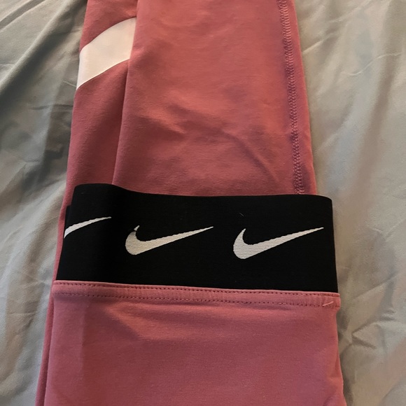 Lot of 2 Nike Dri-Fit tights/leggings Size Medium - Picture 8 of 10